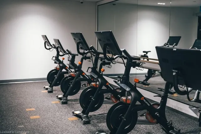 Additional image 38 of 15 Wellington St Unit 612