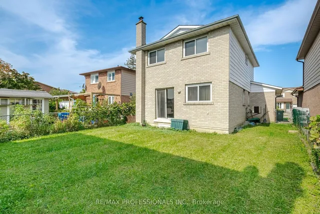 Additional image 32 of 50 Franca Cres