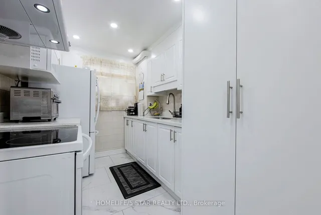 Additional image 7 of 5 SUNNY GLENWAY Unit 320