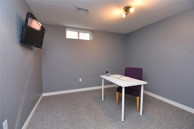 Additional image 33 of 244 MICHENER Cres