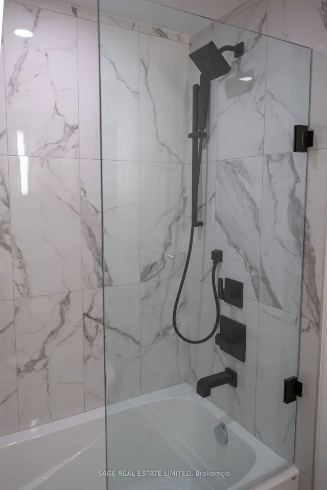 Additional image 17 of 123 Portland St Unit 903