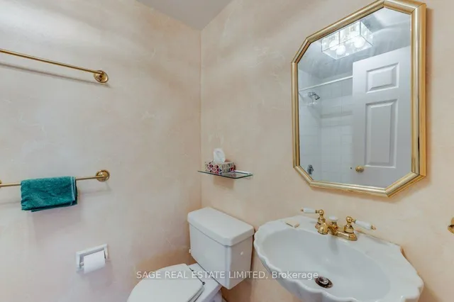 Additional image 15 of 86 Gloucester St Unit 805