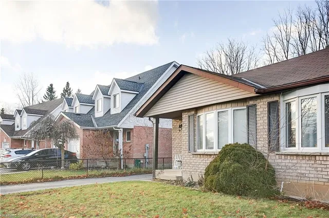 Additional image 2 of 220 Bankside Dr