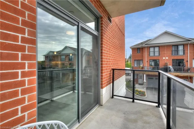 Additional image 24 of 399 Queen St S Unit 211