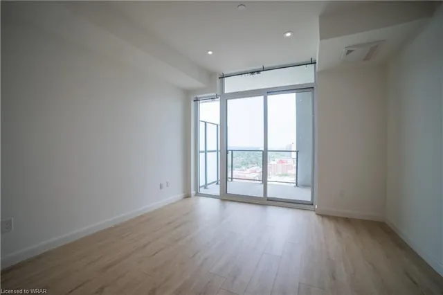 Additional image 8 of 741 King St Unit 406