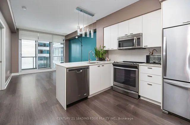 Additional image 30 of 30 Roehampton Ave Unit 506