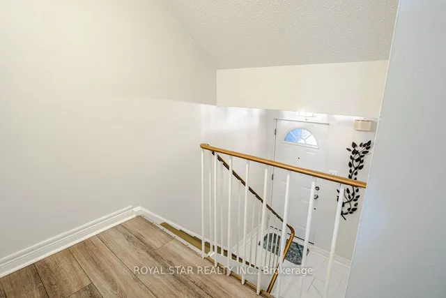 Additional image 17 of 91 Muir Dr Unit 23