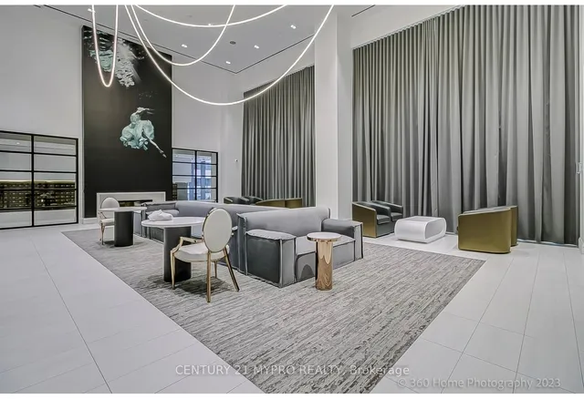 Additional image 15 of 39 Roehampton Ave Unit 505