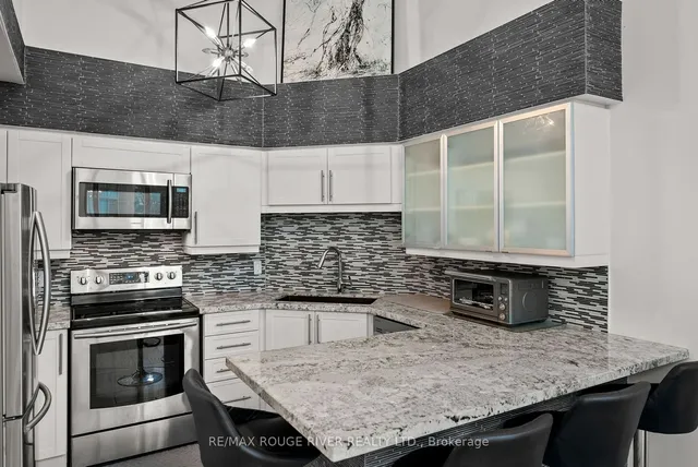 Additional image 7 of 300 Manitoba St Unit 227