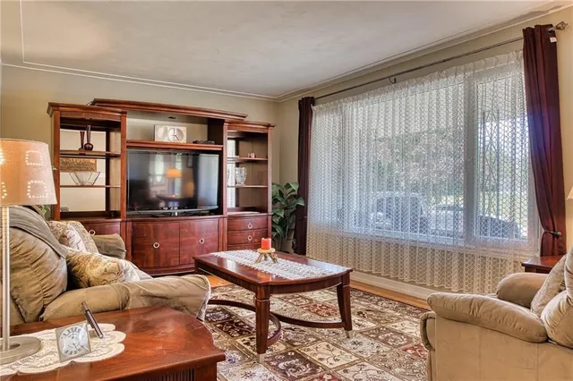 Additional image 2 of 55 CROSBY Dr