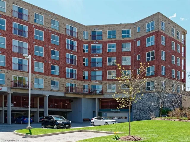 Additional image 2 of 20 St George St Unit 507