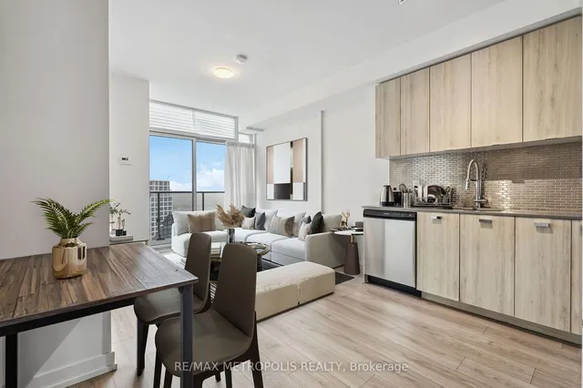 Additional image 8 of 10 De Boers Dr Unit 1409