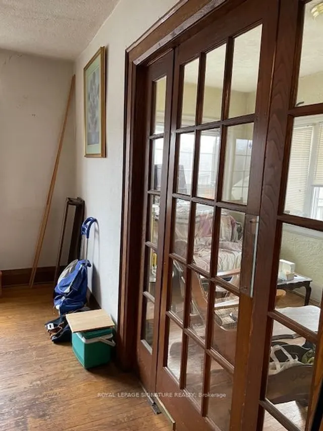 Additional image 11 of 2114 Lawrence Ave