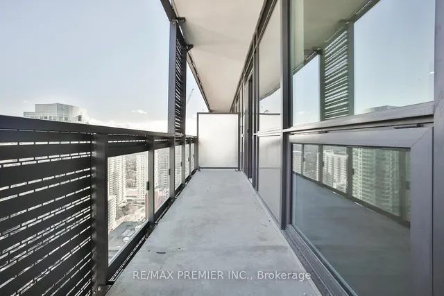 Additional image 5 of 39 Roehampton Ave Unit 3010