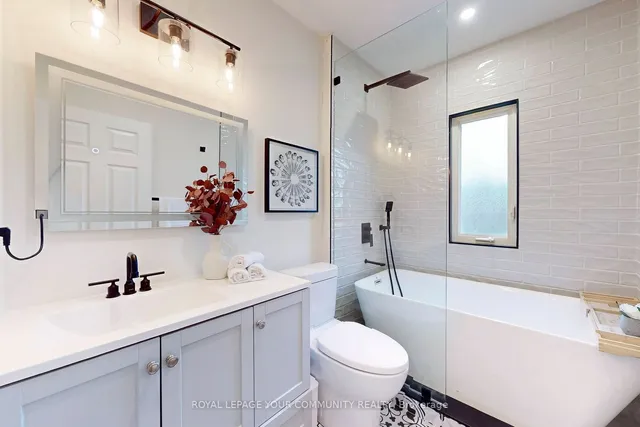 Additional image 26 of 196 Lawrence Ave