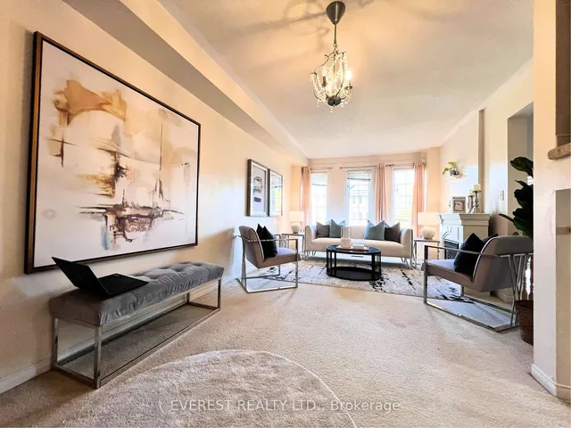 Additional image 8 of 106 Conn Smythe Dr