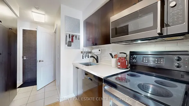 Additional image 11 of 50 Lynn Williams St Unit 411