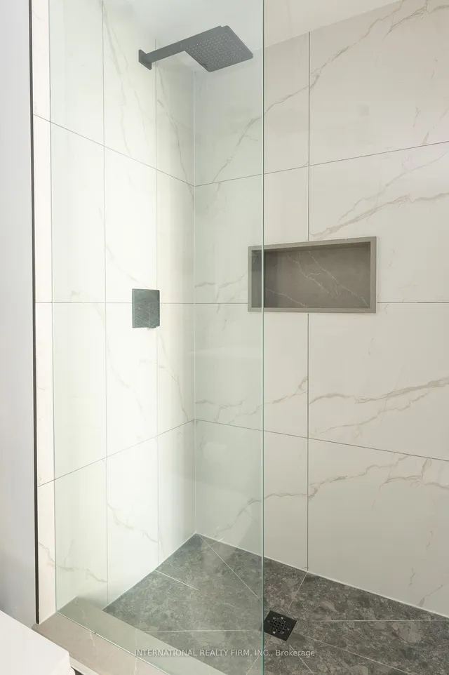 Additional image 12 of 1 King St Unit 617