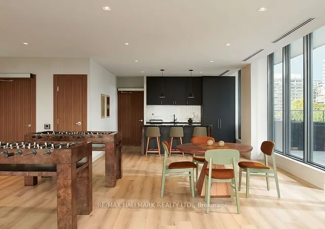 Additional image 37 of 9 Tecumseth St Unit 103