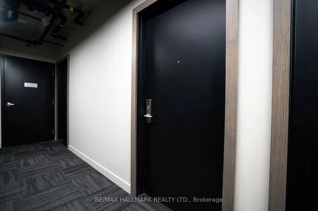 Additional image 4 of 458 Richmond St Unit 204