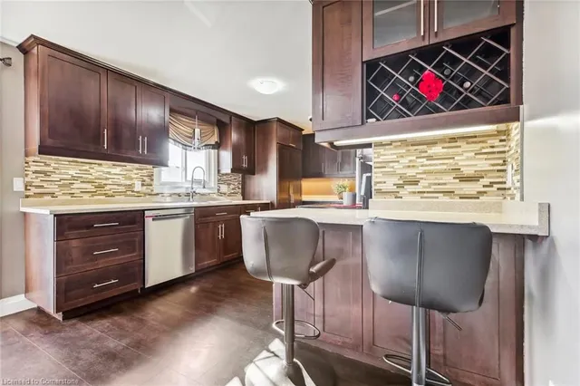 Additional image 22 of 67 Manor Dr