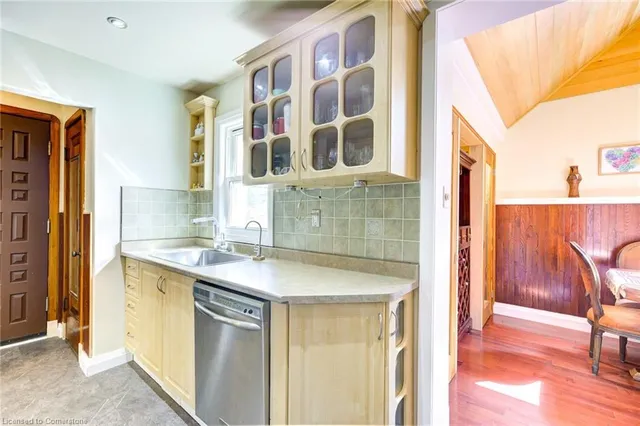 Additional image 36 of 93 Stirling Ave