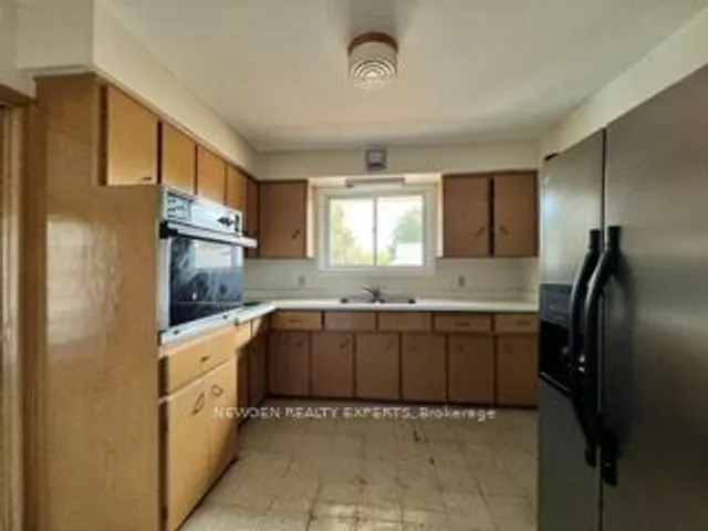 Additional image 31 of 155 Massey Ave