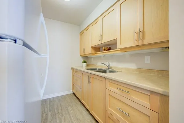 Additional image 11 of 1414 King St Unit 202