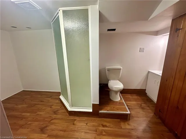 Additional image 30 of 15 Cornell Ave