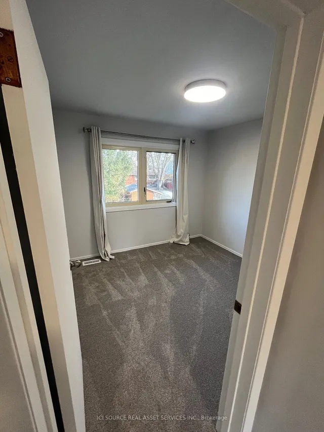 Additional image 11 of 163 Fourth Ave