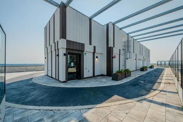 Additional image 34 of 55 Duke St Unit 1108