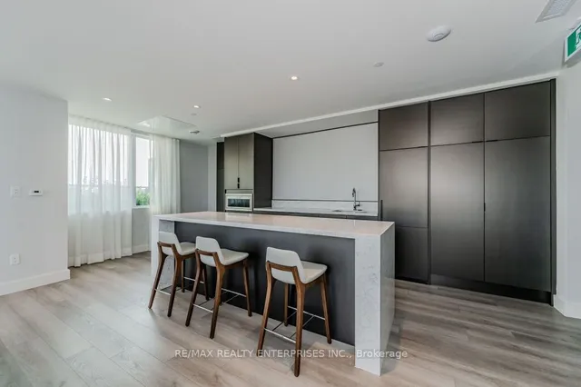 Additional image 32 of 55 Duke St Unit 1108