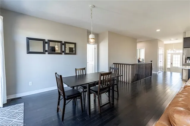 Additional image 20 of 219 Falconridge Dr