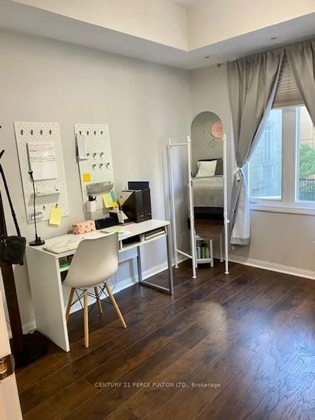 Additional image 6 of 80 Carr St Unit Th8