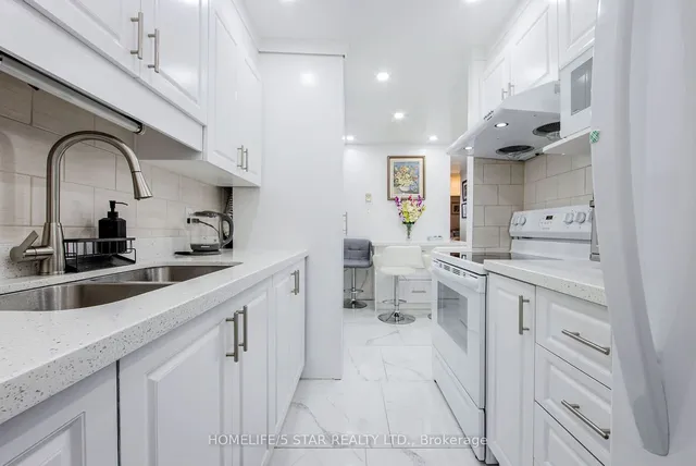 Additional image 9 of 5 SUNNY GLENWAY Unit 320