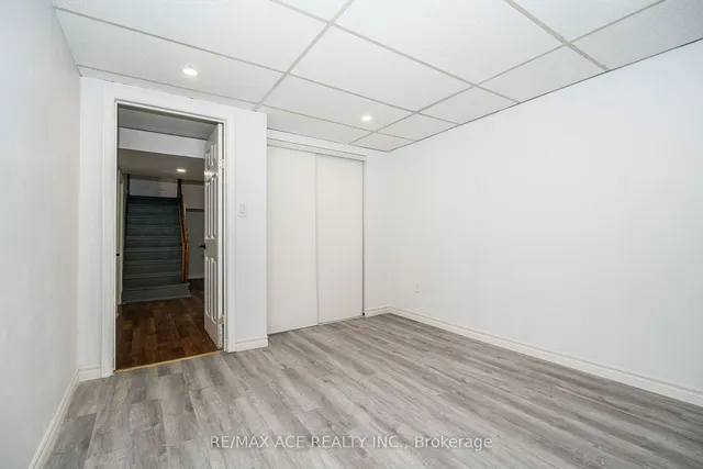 Additional image 25 of 15 Strathavon Dr