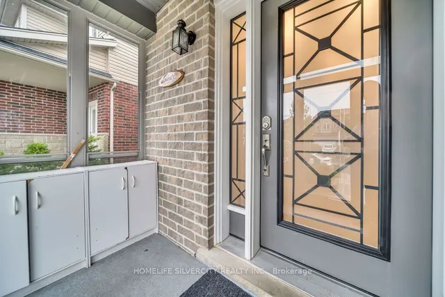 Additional image 3 of 425 Woodbine Ave