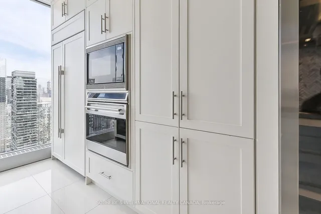 Additional image 16 of 183 Wellington St Unit 3802