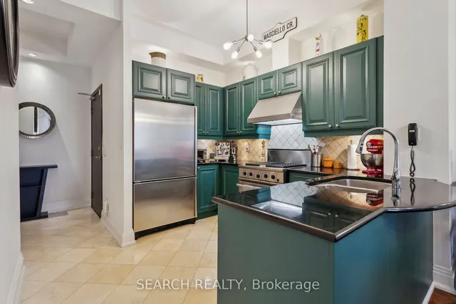 Additional image 10 of 99 Avenue Rd Unit 1006