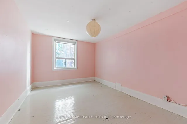 Additional image 8 of 9 St. Patricks Sq