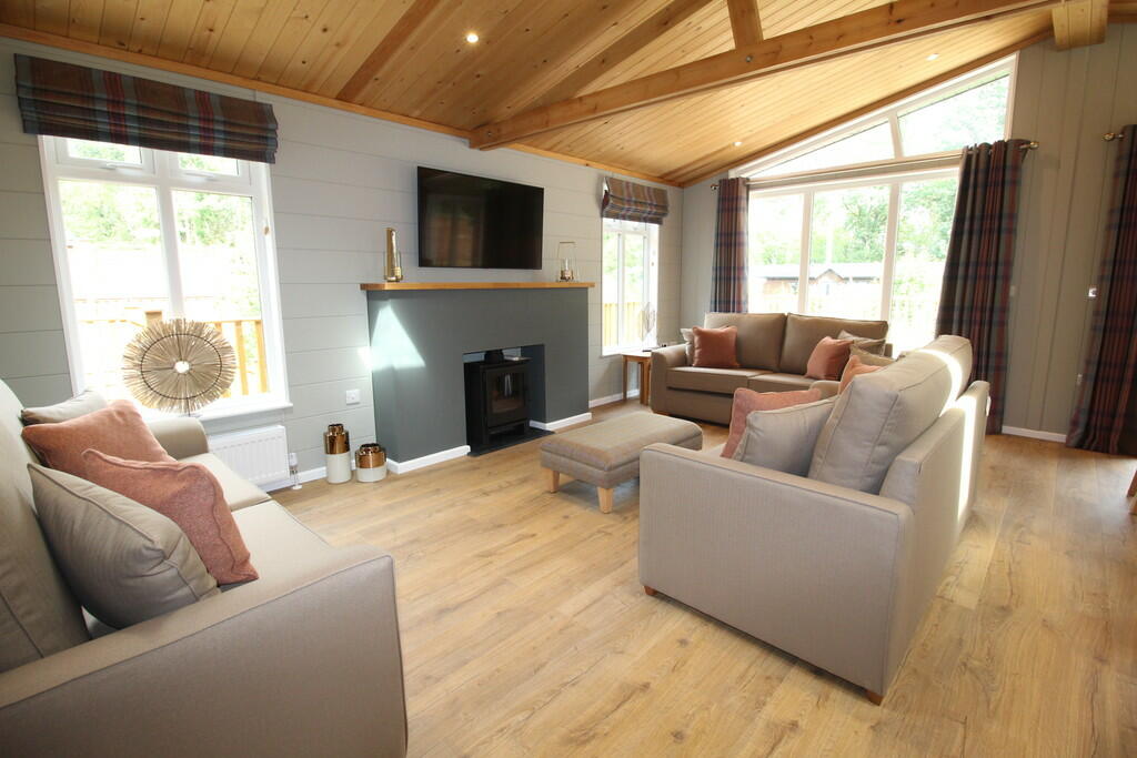 Additional image 4 of Aspen Corner, Brokerswood Holiday Park, Brokerswood