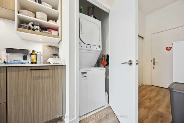 Additional image 21 of 20 Edward St Unit 2705