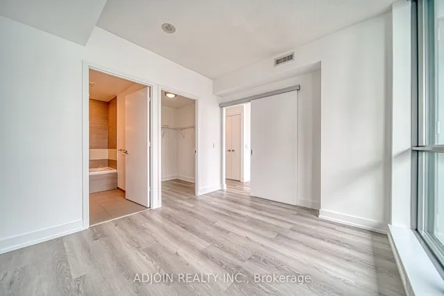 Additional image 13 of 8 Charlotte St Unit 3303