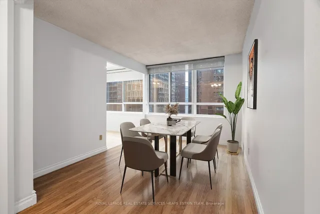 Additional image 11 of 633 Bay St Unit 807