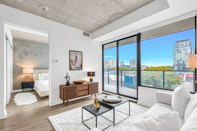 55 Ontario St Unit 520