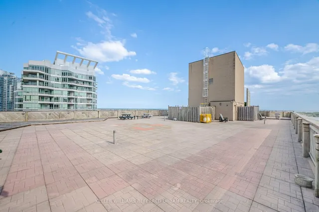 Additional image 31 of 250 Queens Quay Unit 703