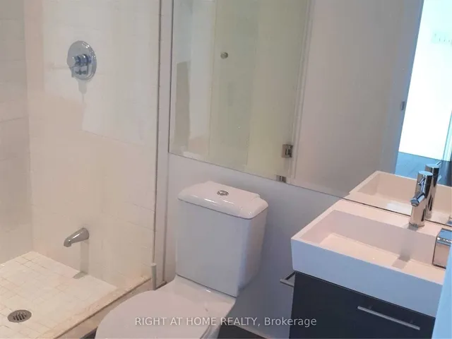 Additional image 18 of 388 Yonge St Unit 7405