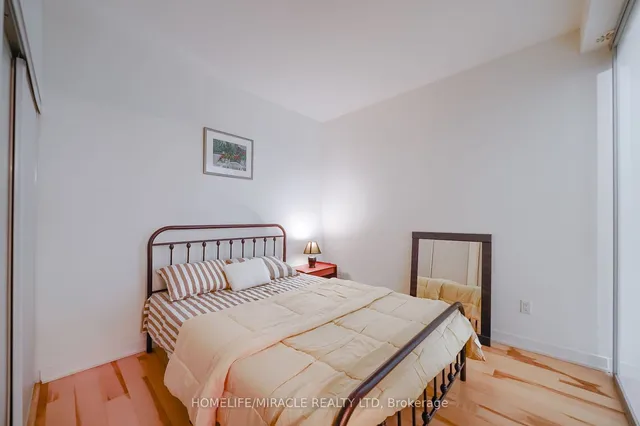 Additional image 13 of 1331 Gerrard St Unit 2