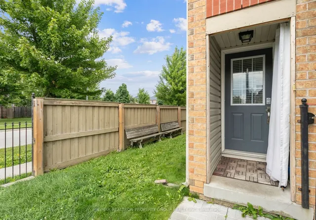 Additional image 24 of 34 Ecopark Gate