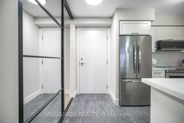 Additional image 4 of 60 Heintzman St Unit 1028